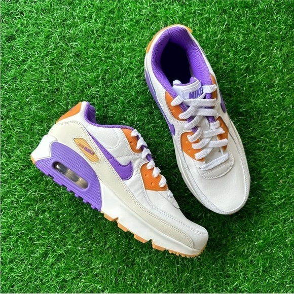 Nike Air Max 90 White / Action Grape Phantom - Picture 7 of 10